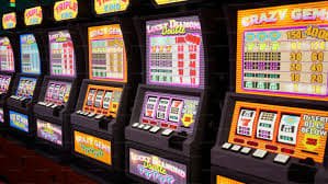 Ilustrasi bermain slot online dan taruhan olahraga di tortogel